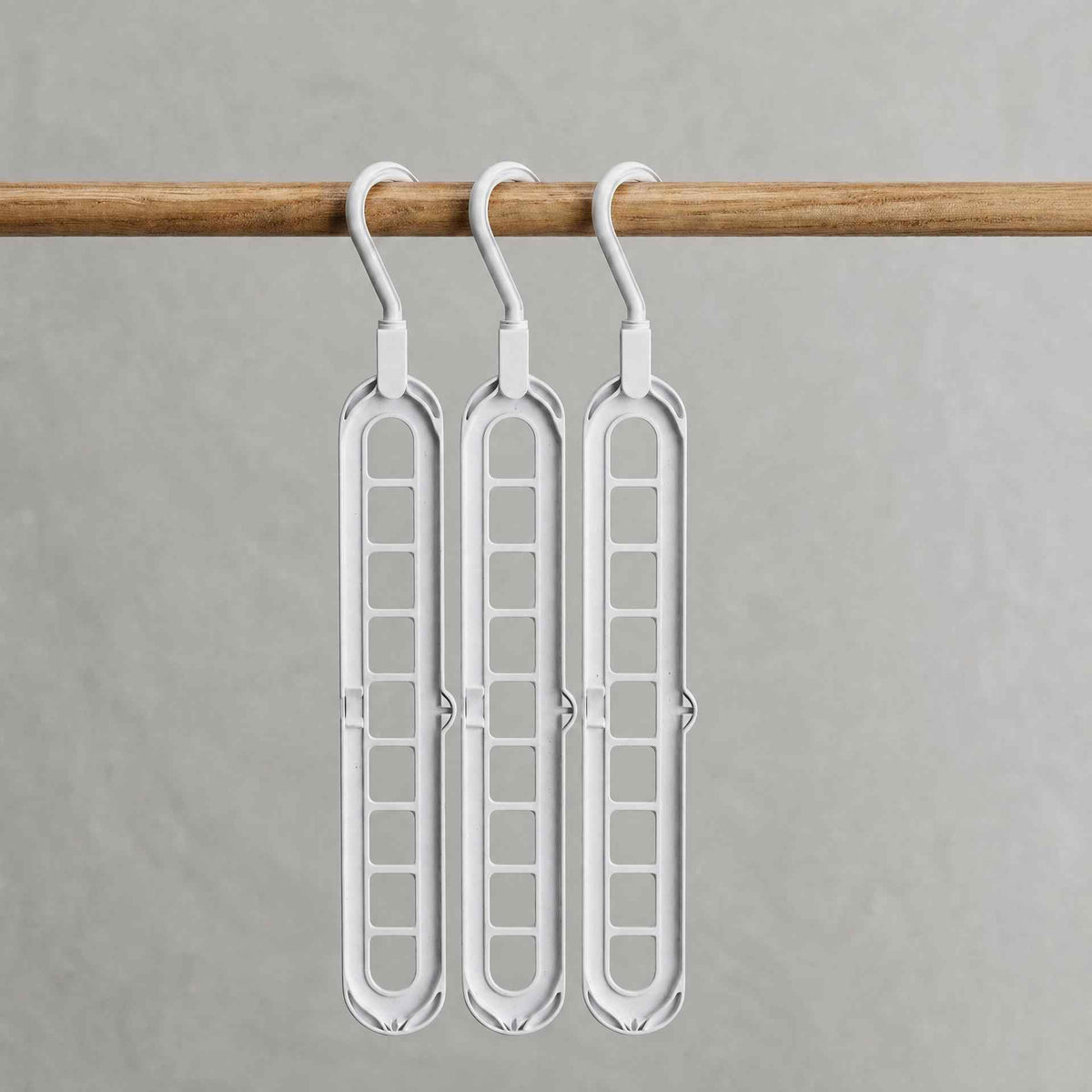 3-Piece Space-Saving 9-Hole Plastic Hanger Set