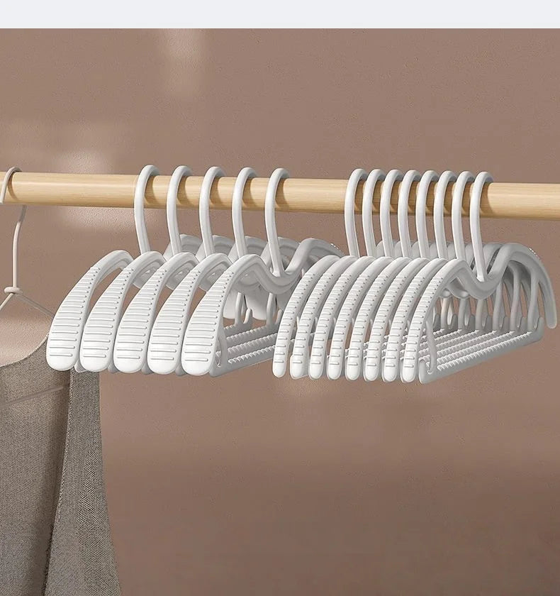 10-Piece Space-Saving Plastic Hangers