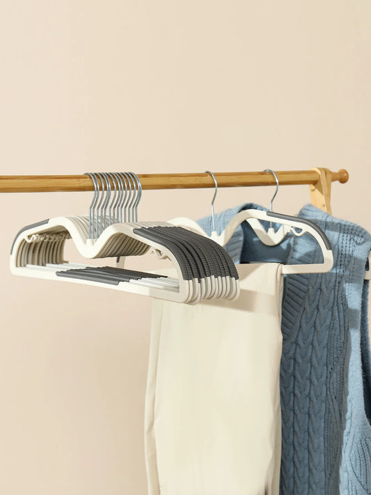 10pcs Non-Slip Plastic Hangers with Metal Hooks